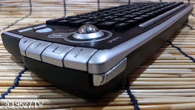 便攜一體式的無線鍵鼠Polar PTK-300