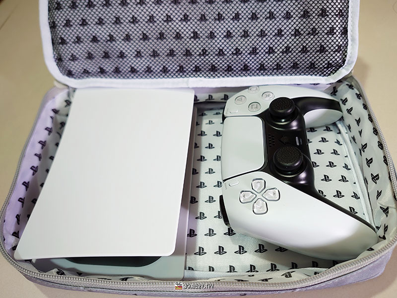 日本寶島社初代PlayStation原尺寸收納包開箱
